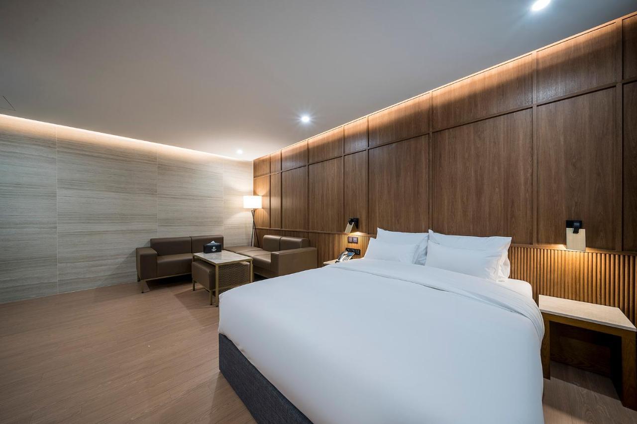 Brown Dot Hotel Pyeonghwa Plaza Mokpo Exteriér fotografie