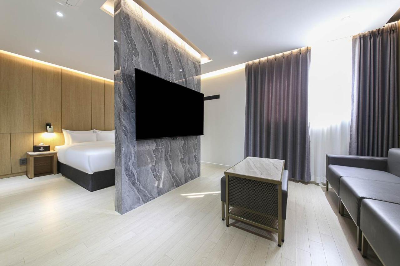 Brown Dot Hotel Pyeonghwa Plaza Mokpo Exteriér fotografie